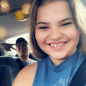 Meet your Posher, Mackenzie